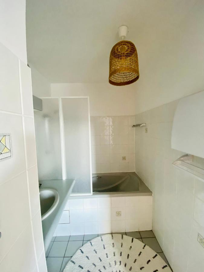 Appartement Saint Claude - Centre Port La Rochelle  Buitenkant foto