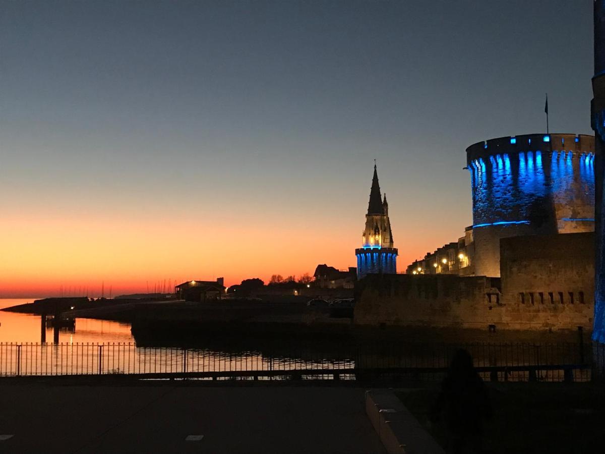 Appartement Saint Claude - Centre Port La Rochelle  Buitenkant foto